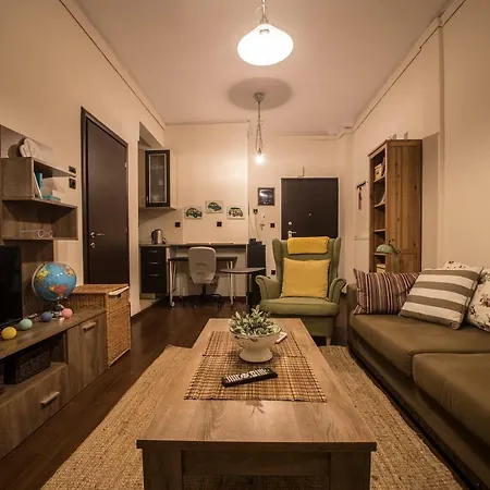 Octagon Apartments, Nilie Hospitality Mgmt *
